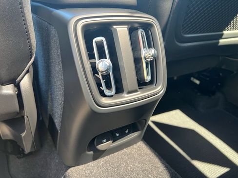 Certified 2023 Volvo C40 P8 Recharge Ultimate AWD/4WD image 22