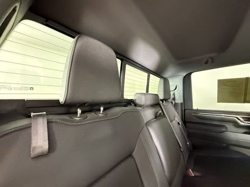 Used 2024 Chevrolet Silverado 2500 LTZ w/ LTZ Convenience Package image 26