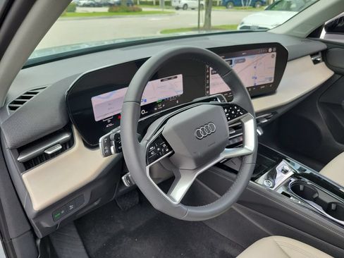 New 2026 Audi Q3 quattro 2.0T AWD/4WD image 7