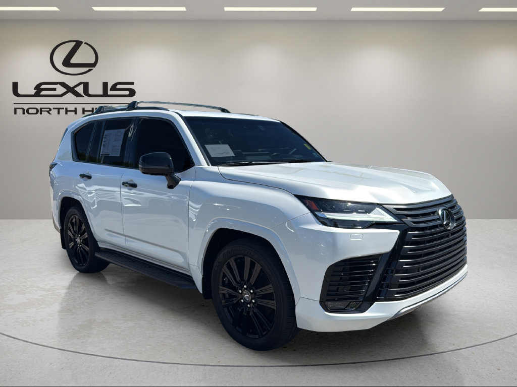 Used 2023 Lexus LX 600 4WD w/ Appearance Package image 4