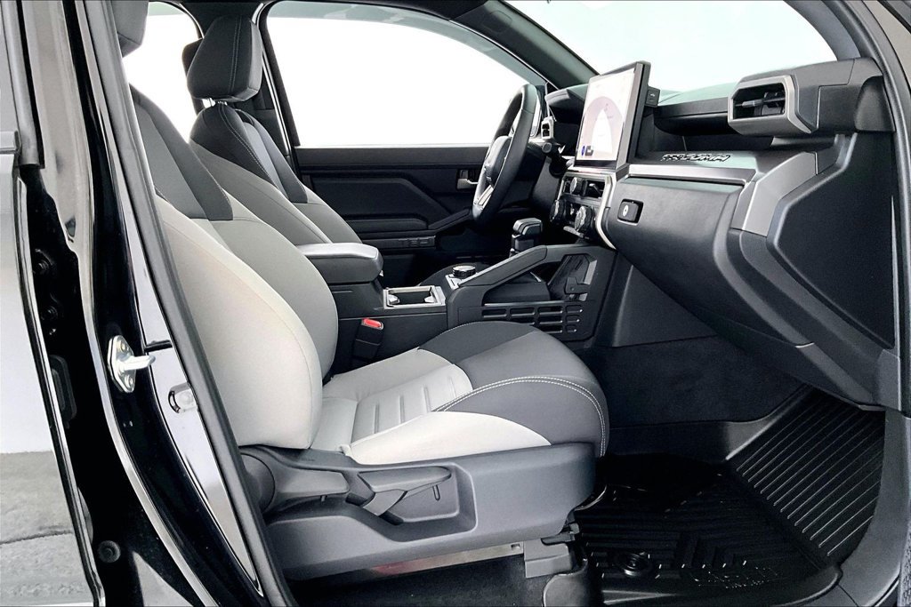 Used 2025 Toyota Tacoma TRD Sport RWD image 8