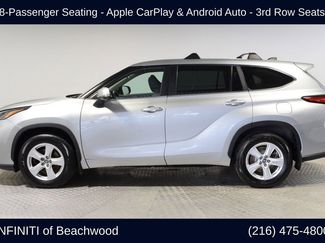 Used 2023 Toyota Highlander LE video 2