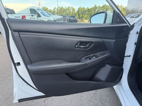Used 2024 Nissan Sentra S FWD image 15