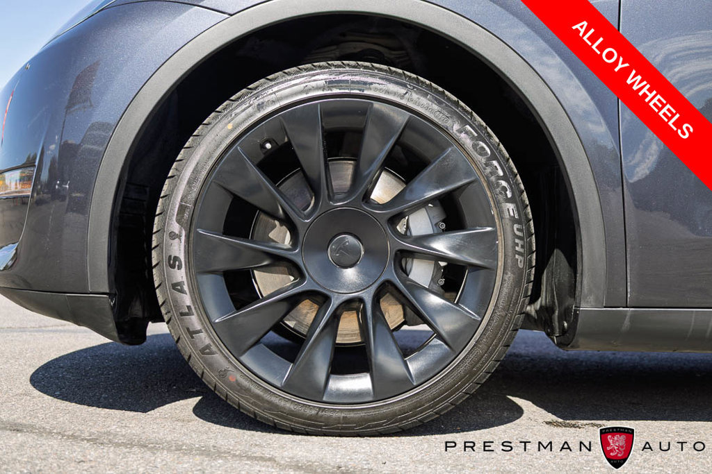 Used 2024 Tesla Model Y Long Range AWD/4WD image 12