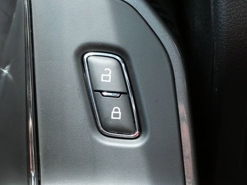 Used 2022 Ford F150 XLT w/ Equipment Group 302A High AWD/4WD image 26