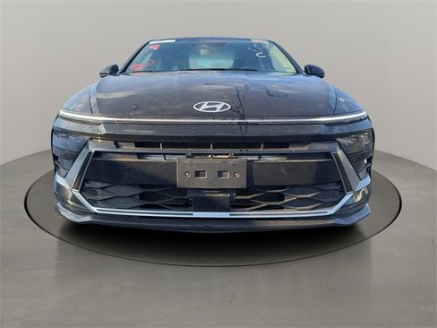 Used 2025 Hyundai Sonata SEL image 2