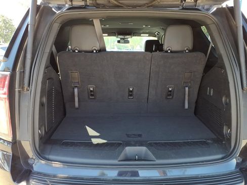 Used 2024 Chevrolet Tahoe LT RWD image 4
