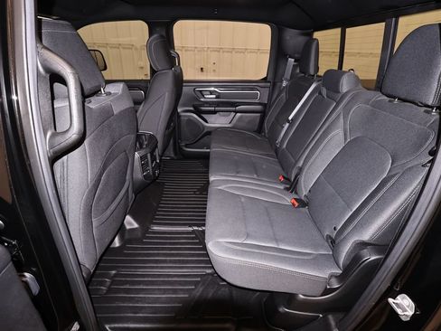 Used 2019 RAM 1500 Big Horn AWD/4WD image 16