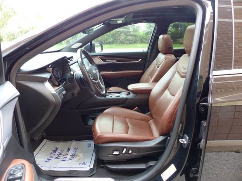 Used 2021 Cadillac XT5 Premium Luxury FWD image 27