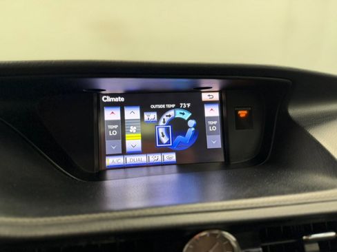 Used 2013 Lexus ES 350 w/ Luxury Pkg FWD image 57