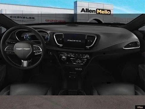 New 2023 Chrysler Pacifica Touring-L w/ S Appearance Package image 19