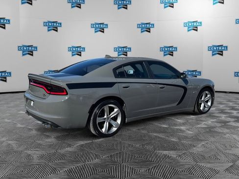 Certified 2017 Dodge Charger R/T w/ Navigation & Travel Group image 5