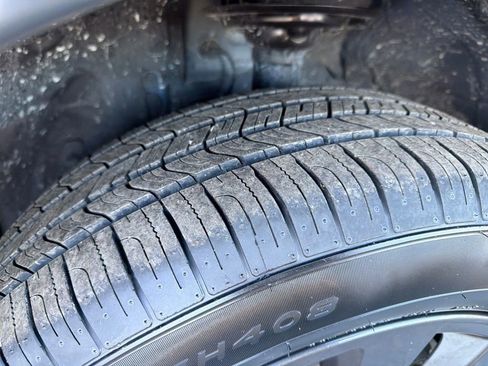 Used 2025 Subaru Outback Onyx Edition image 33