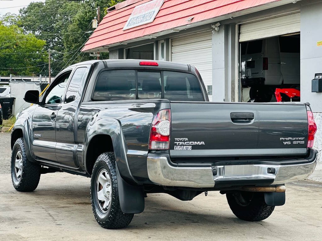 Used 2013 Toyota Tacoma PreRunner w/ SR5 Pkg RWD image 8