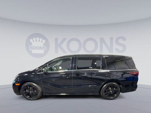 Used 2023 Honda Odyssey Sport image 7