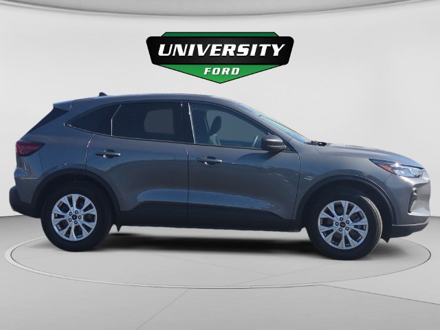Used 2025 Ford Escape Active w/ Tech Pack #1 FWD image 2