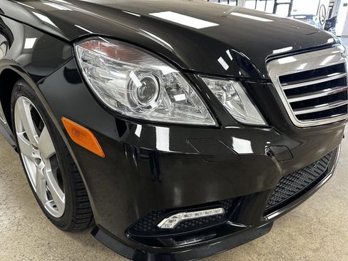 Used 2011 Mercedes-Benz E 350 4MATIC Sedan image 3