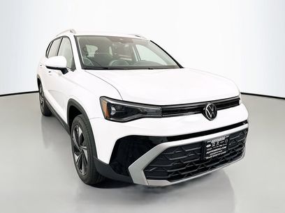 New 2026 Volkswagen Taos SE