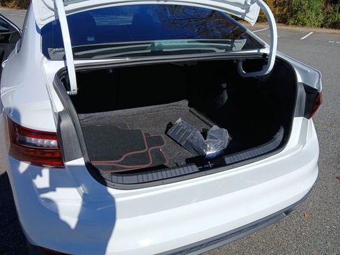 Used 2025 Volkswagen Jetta GLI Autobahn image 36