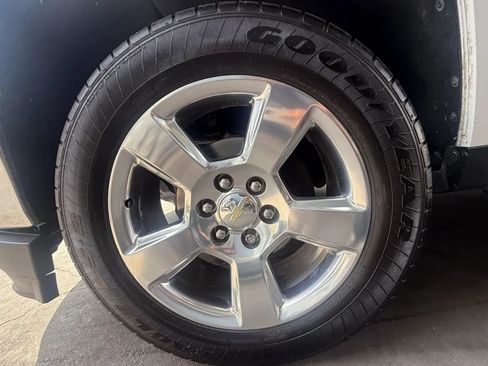 Used 2017 Chevrolet Silverado 1500 LT w/ Texas Edition RWD image 21