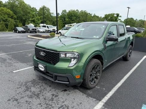 Used 2025 Ford Maverick XLT w/ Black Appearance Package AWD/4WD image 2