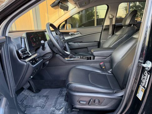 Used 2024 Kia Sportage EX FWD image 15