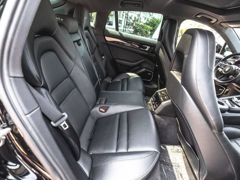 Used 2021 Porsche Panamera 4S w/ Premium Package AWD/4WD image 26