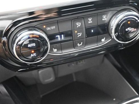 New 2026 Chevrolet Trax LT w/ Driver Confidence Package FWD image 31