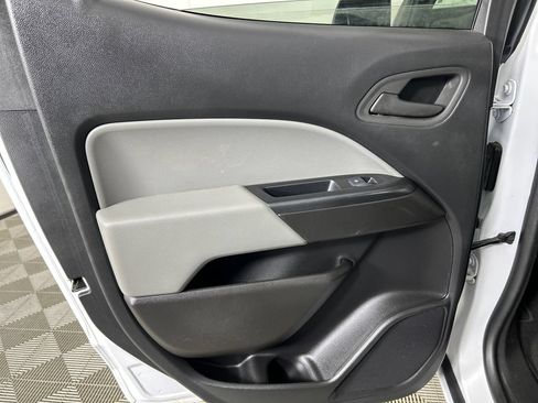 Used 2022 Chevrolet Colorado W/T RWD image 17