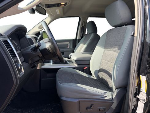 Used 2015 RAM 2500 Big Horn AWD/4WD image 9