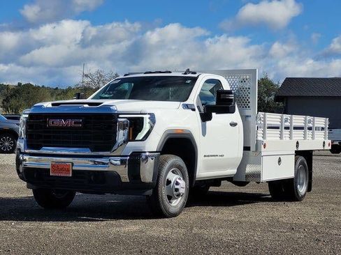 New 2026 GMC Sierra 3500 Pro w/ Convenience Package RWD image 9