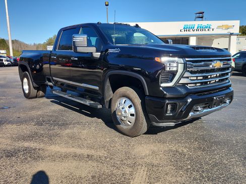 Used 2025 Chevrolet Silverado 3500 High Country w/ High Country Premium Package image 10
