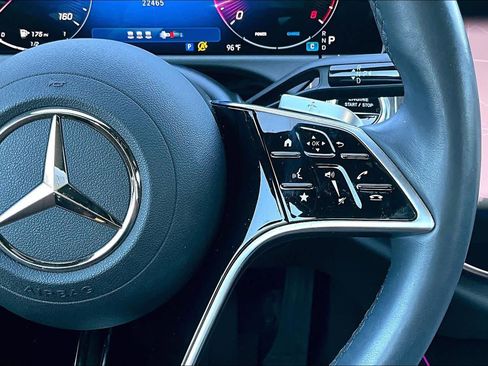 Used 2025 Mercedes-Benz E 350 4MATIC Sedan image 25