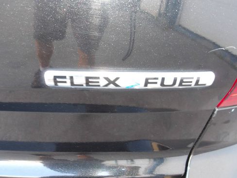 Used 2015 Ford Explorer XLT w/ Equipment Group 202A FWD image 38