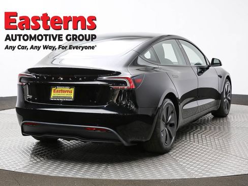 Used 2024 Tesla Model 3 Standard Range RWD image 5