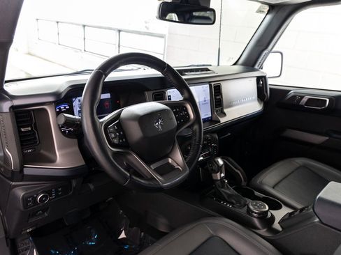 Used 2022 Ford Bronco Outer Banks w/ Sasquatch Package image 20