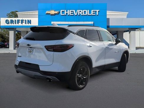 Used 2024 Chevrolet Blazer LT w/ Convenience Package image 4