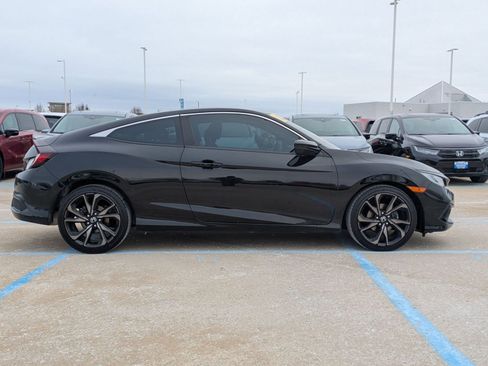 Used 2019 Honda Civic Sport image 6