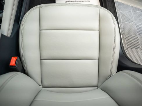 New 2026 Ford Explorer Active w/ Active Comfort Package AWD/4WD image 34