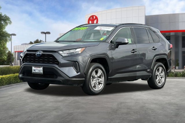 Certified 2024 Toyota RAV4 XLE AWD/4WD image 10