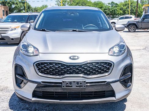 Used 2020 Kia Sportage LX FWD image 2