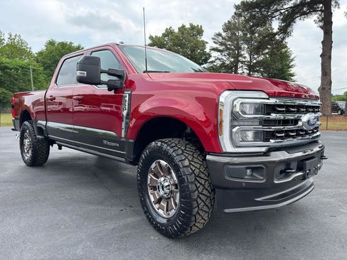 Used 2025 Ford F350 King Ranch AWD/4WD image 4
