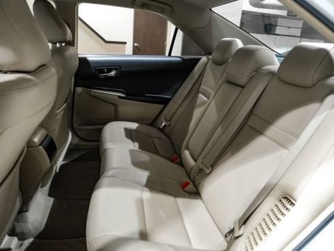 Used 2012 Toyota Camry LE FWD image 39