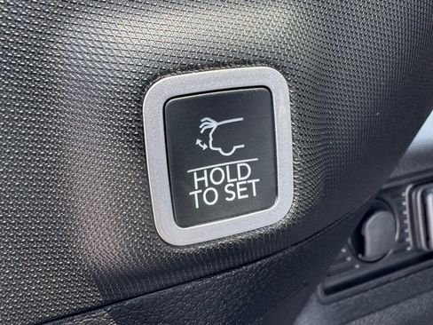 New 2025 Jeep Grand Cherokee 4WD image 8