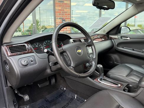 Used 2014 Chevrolet Impala LTZ FWD image 11