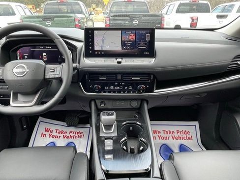 New 2025 Nissan Rogue SL w/ SL Premium Package image 27