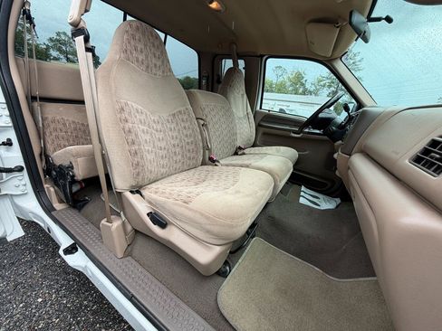 Used 1999 Ford F250 XLT RWD image 17