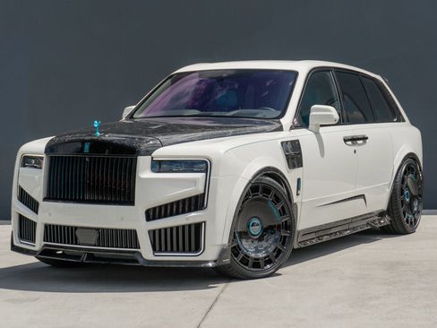 Used 2026 Rolls-Royce Cullinan AWD/4WD image 3