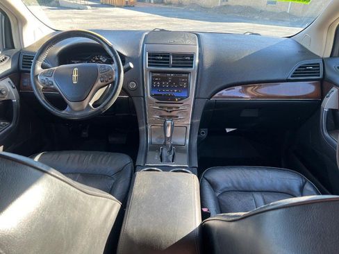 Used 2014 Lincoln MKX FWD w/ Equipment Group 102A image 12