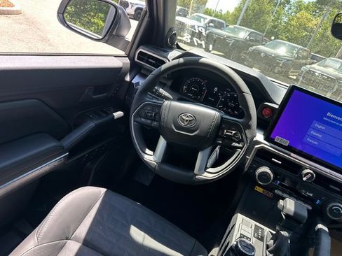 New 2026 Toyota 4Runner TRD Off-Road Premium AWD/4WD image 17